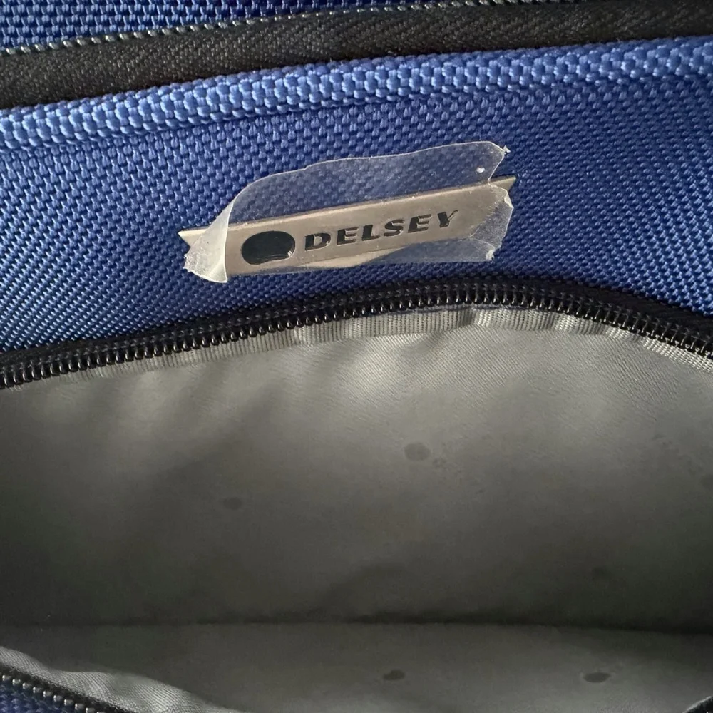 Delsey Equinox Collection Carry On Luggage *MISSING Shoulder Strap*